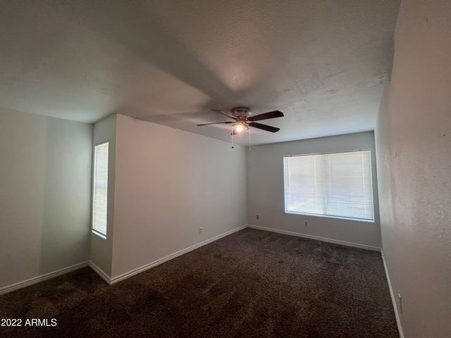 6066 W GOLDEN Lane, Glendale, AZ 85302