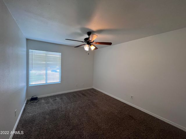 6066 W GOLDEN Lane, Glendale, AZ 85302