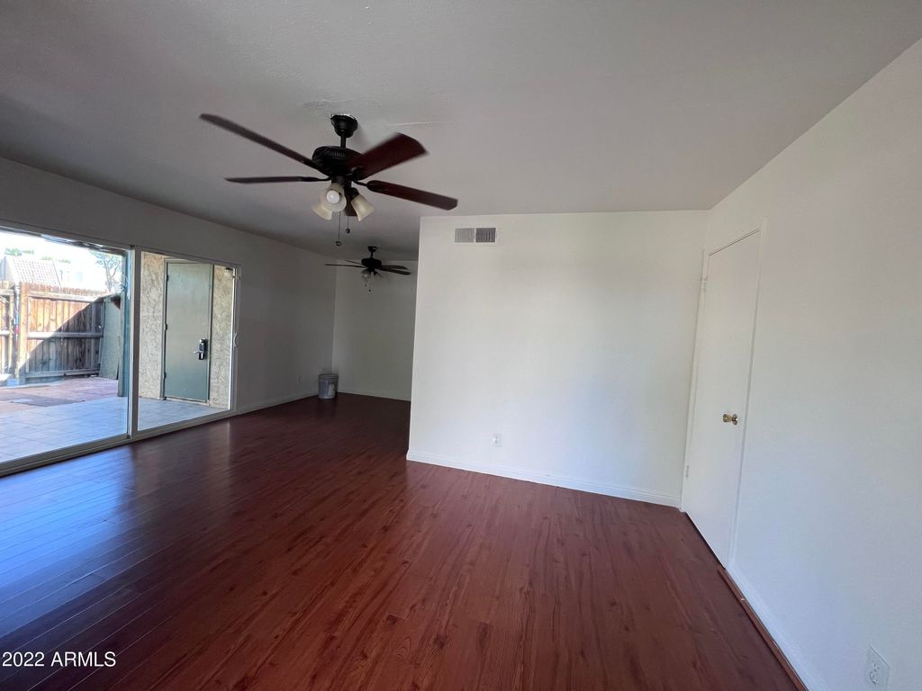 6066 W GOLDEN Lane, Glendale, AZ 85302 — photo 4