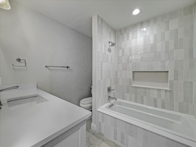 7049 Gateridge Drive, Dallas, TX 75254