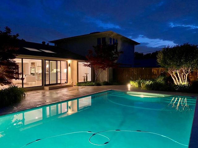 7049 Gateridge Drive, Dallas, TX 75254