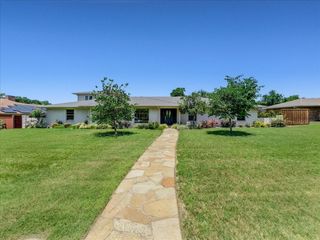 7049 Gateridge Drive, Dallas, TX 75254