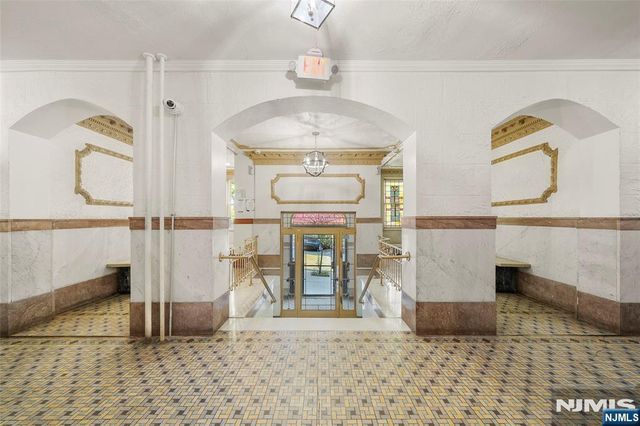 325 79th Street 56, North Bergen, NJ 07047