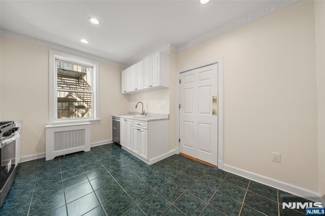 325 79th Street 56, North Bergen, NJ 07047