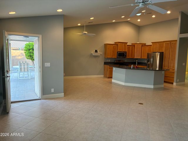 10927 E OCASO Avenue, Mesa, AZ 85212
