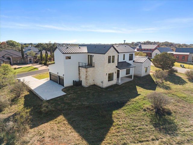 102 Mountain Home RD, Horseshoe Bay, TX 78657