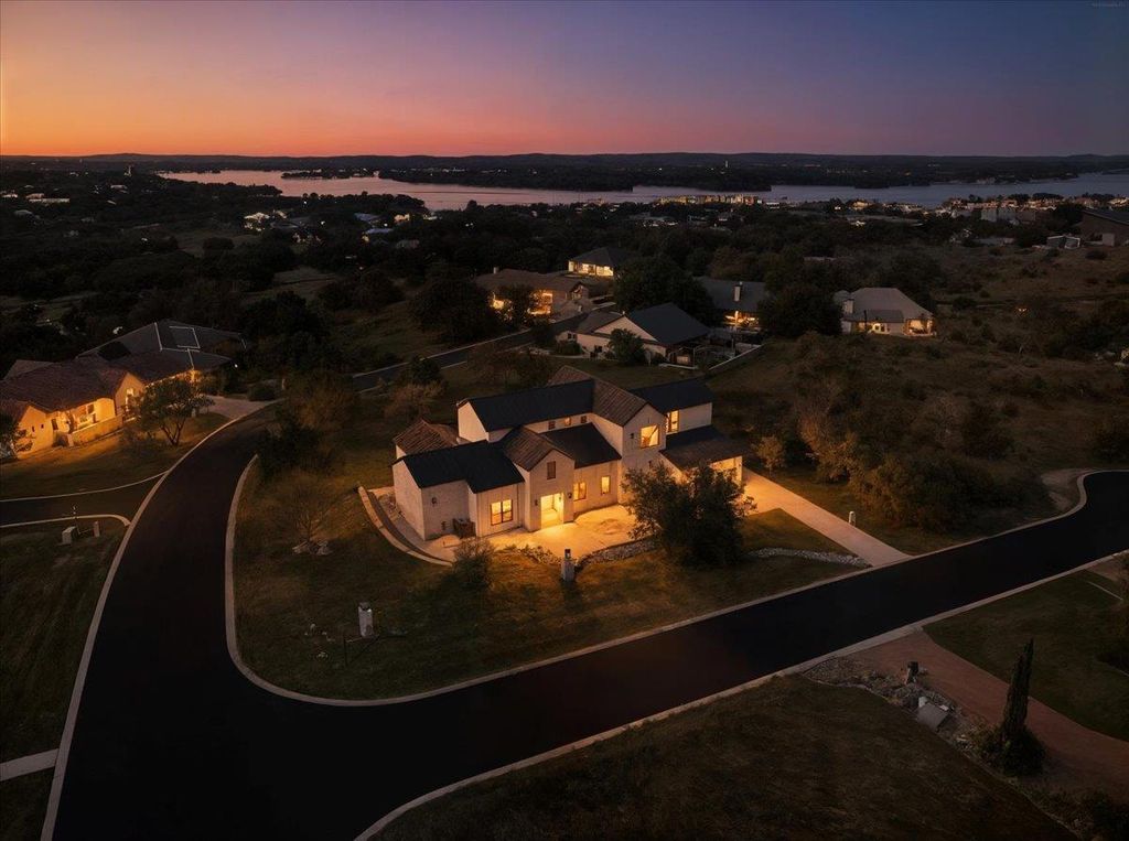 102 Mountain Home RD, Horseshoe Bay, TX 78657