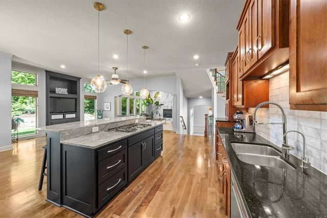 9914 Woodstock Street, Lenexa, KS 66220