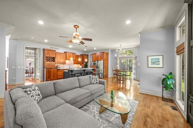 9914 Woodstock Street, Lenexa, KS 66220