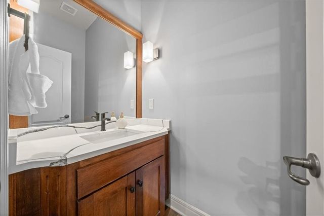 9914 Woodstock Street, Lenexa, KS 66220