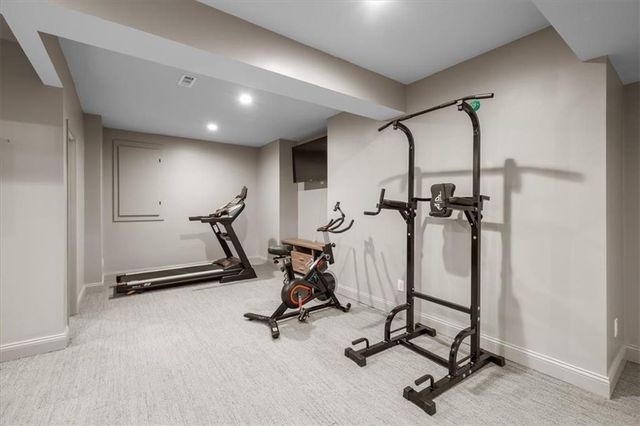 9914 Woodstock Street, Lenexa, KS 66220