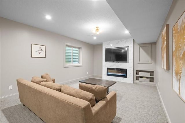 9914 Woodstock Street, Lenexa, KS 66220