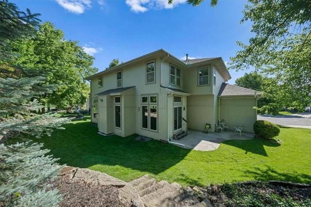 9914 Woodstock Street, Lenexa, KS 66220