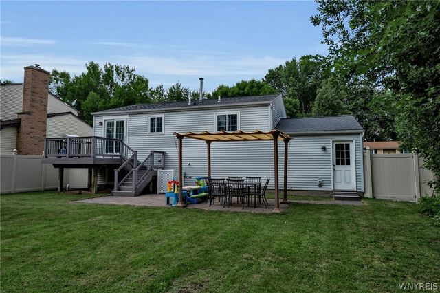 56 Greengage Circle, Amherst, NY 14051