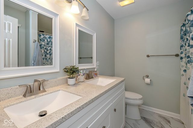 6201 Arrowhead Drive, Anderson, IN 46013