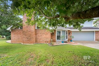 105 Laverne Circle, Daphne, AL 36526