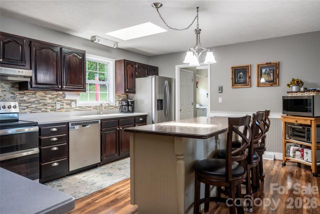 40 Meadow Drive, Horse Shoe, NC 28742