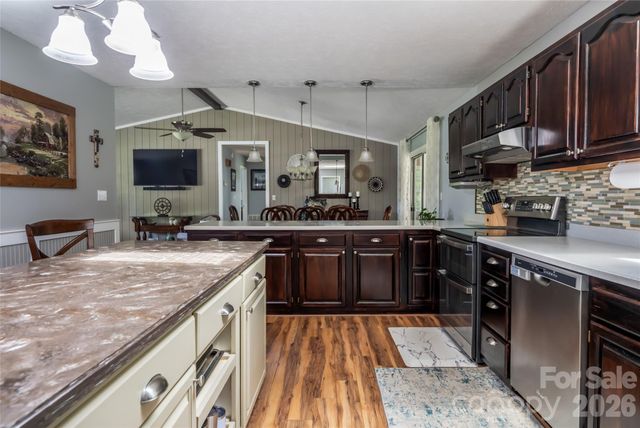 40 Meadow Drive, Horse Shoe, NC 28742