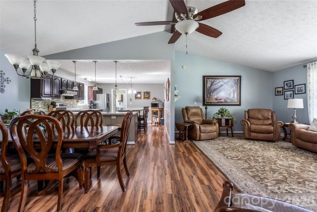 40 Meadow Drive, Horse Shoe, NC 28742