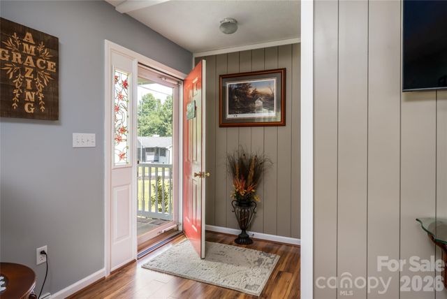 40 Meadow Drive, Horse Shoe, NC 28742