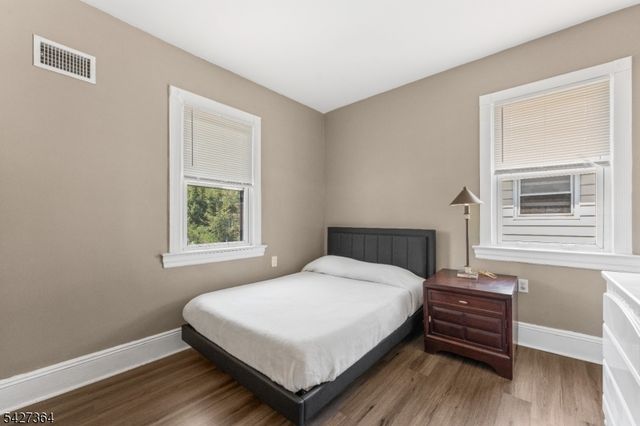 15 Putnam Pl, Clifton City, NJ 07011