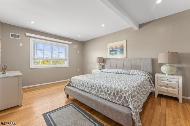 15 Putnam Pl, Clifton City, NJ 07011