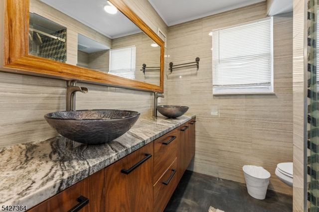 15 Putnam Pl, Clifton City, NJ 07011