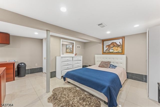 15 Putnam Pl, Clifton City, NJ 07011