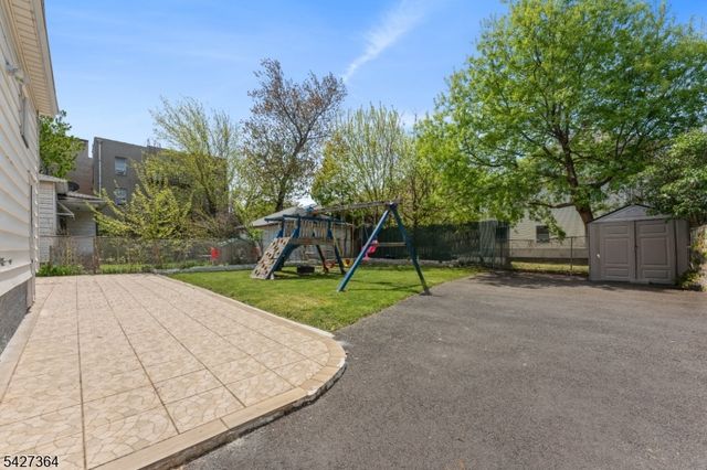 15 Putnam Pl, Clifton City, NJ 07011