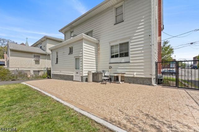 15 Putnam Pl, Clifton City, NJ 07011