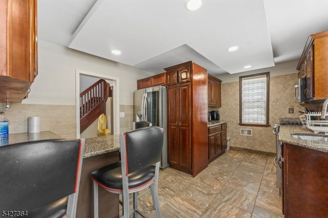 15 Putnam Pl, Clifton City, NJ 07011