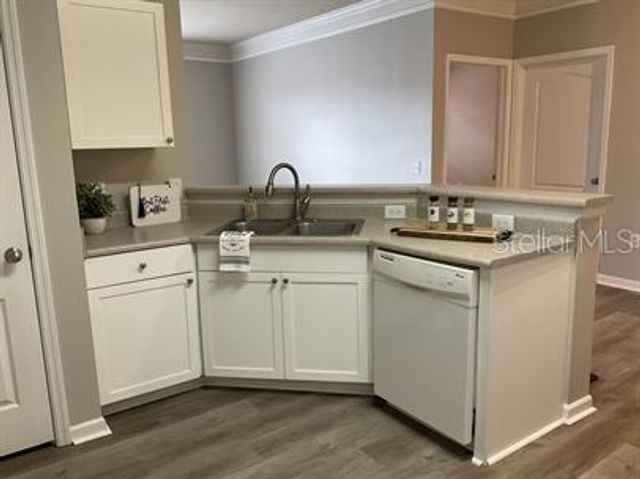 8813 VILLA VIEW CIRCLE 204, Orlando, FL 32821