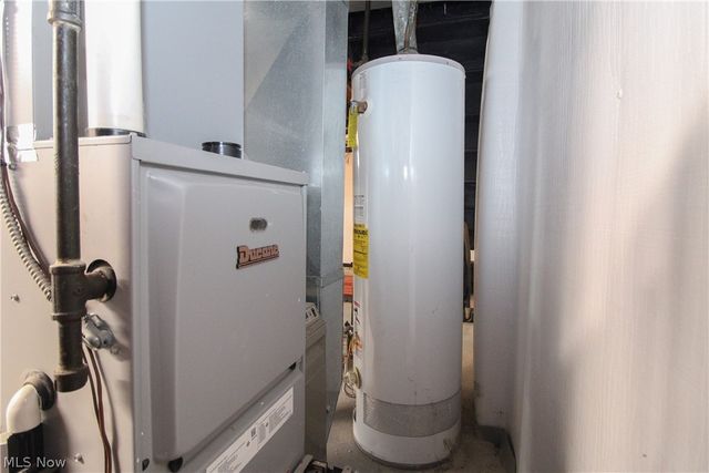 1913 Cloverbrook Drive, Mineral Ridge, OH 44440