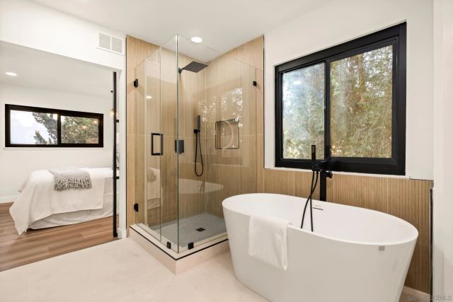 4703 Helix Glen Dr, La Mesa, CA 91941