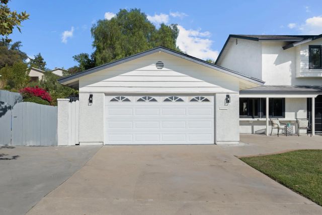 4703 Helix Glen Dr, La Mesa, CA 91941