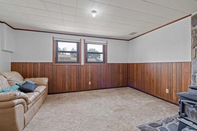 520 BLUEBIRD DR, Box Elder, SD 57719