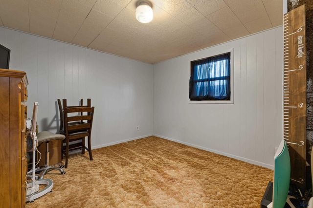 520 BLUEBIRD DR, Box Elder, SD 57719