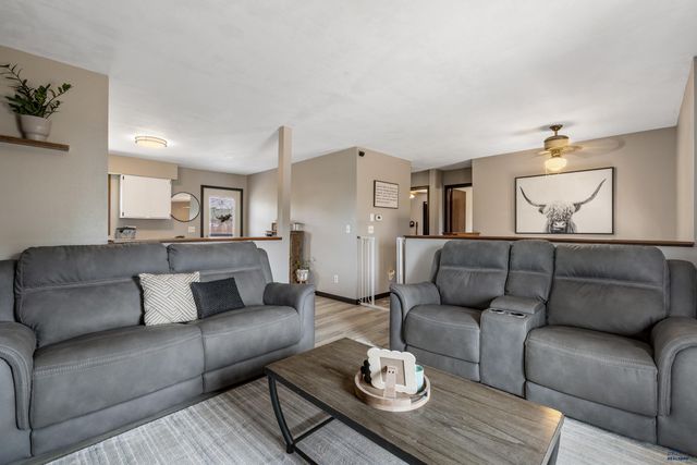 520 BLUEBIRD DR, Box Elder, SD 57719