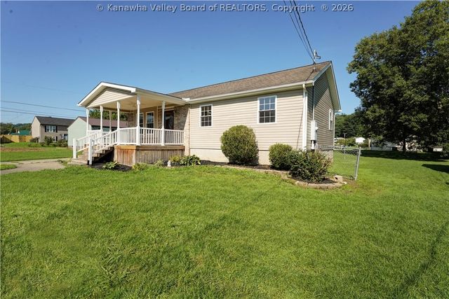 101 Pinehurst Drive, Tornado, WV 25202