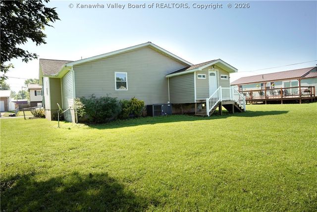 101 Pinehurst Drive, Tornado, WV 25202
