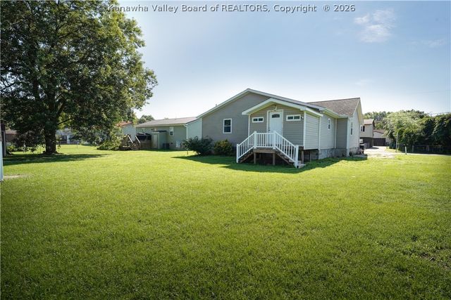 101 Pinehurst Drive, Tornado, WV 25202