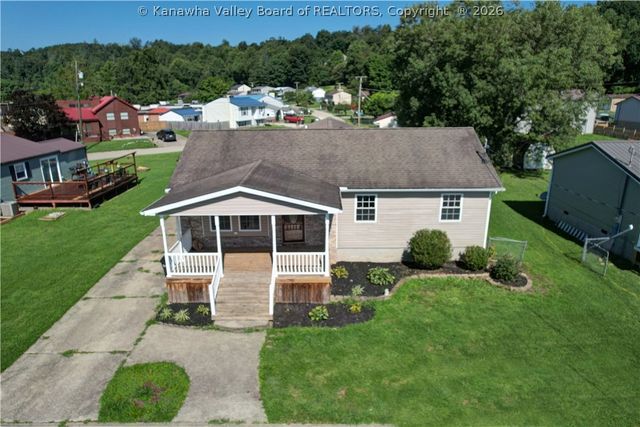 101 Pinehurst Drive, Tornado, WV 25202