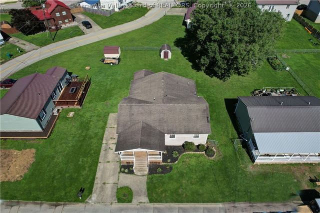 101 Pinehurst Drive, Tornado, WV 25202