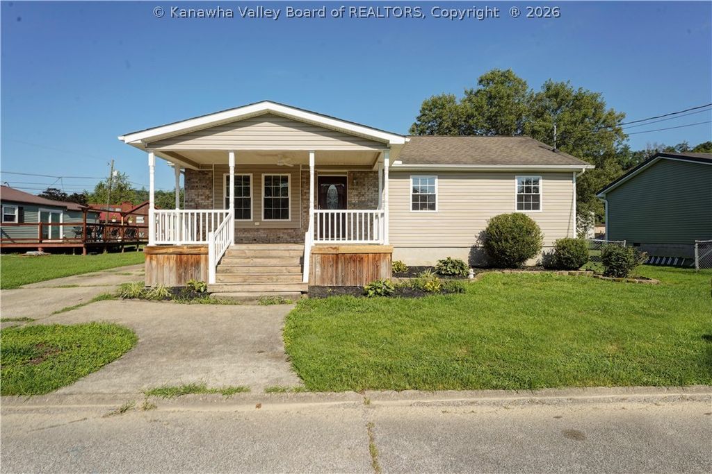 101 Pinehurst Drive, Tornado, WV 25202