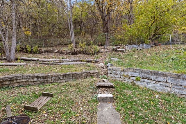 56065 National Road, Bridgeport, OH 43912