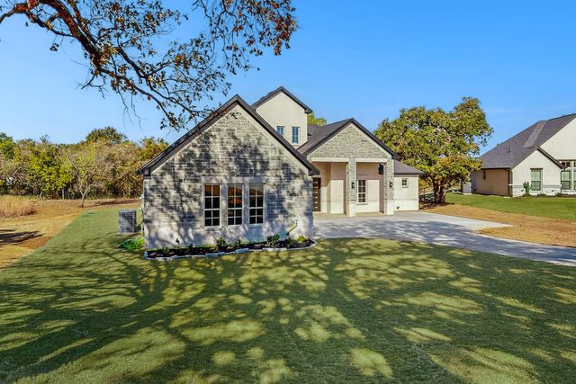 1161 Gonzollas Road, Springtown, TX 76082