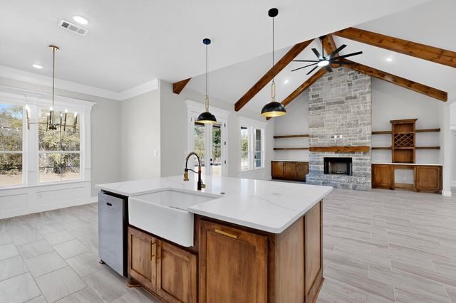 1161 Gonzollas Road, Springtown, TX 76082