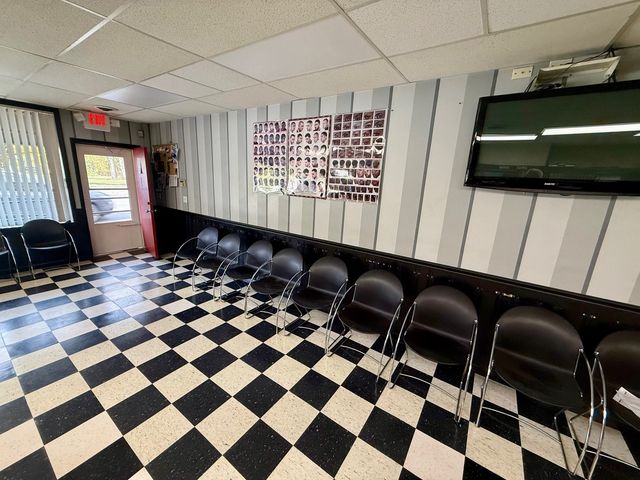 320 S Chicago Street, Joliet, IL 60436