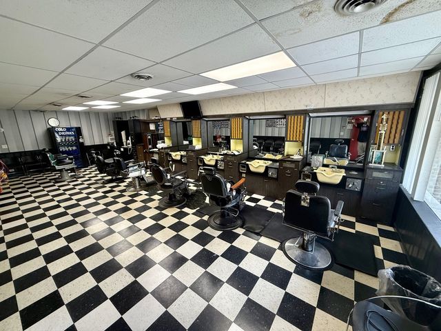 320 S Chicago Street, Joliet, IL 60436