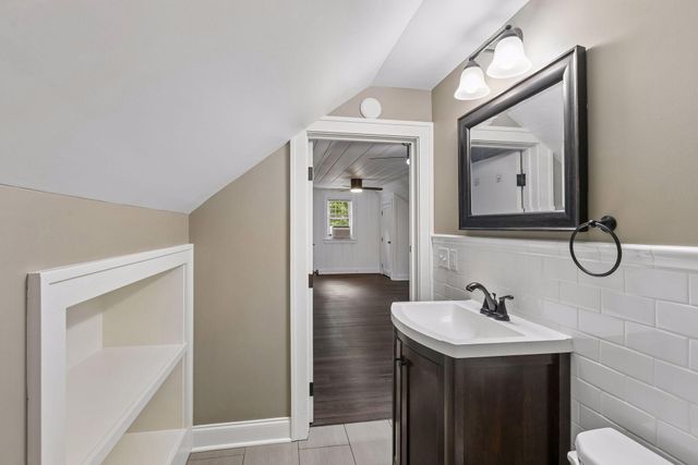 3350 Xerxes Avenue N, Minneapolis, MN 55412